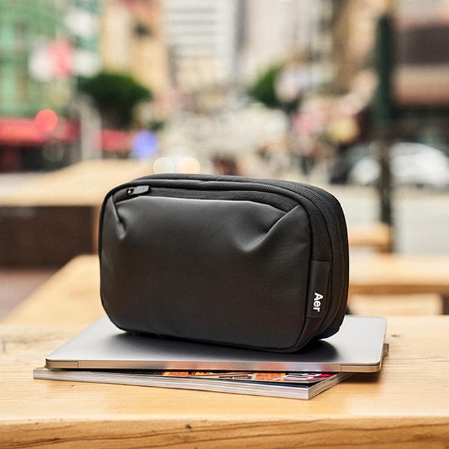 最大42% 3/27限定 Aer Cable Kit 3 マルチポーチ ガジェットポーチ トラベルポーチ メンズ ブランド 軽量 防水 小さめ エアー テックコレクション AER-31018 | Aer | 07