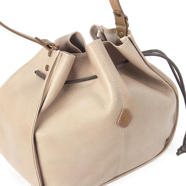 最大42% 12/28限定 クレドラン ショルダーバッグ 巾着バッグ レディース ブランド レザー 本革 斜めがけ 日本製 CLEDRAN CL3550 在庫限り | CLEDRAN | 10