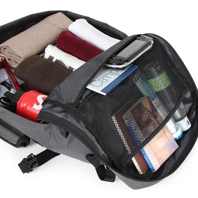 cabin zero ブラックリュック　バックパック 44L 美品 Amazon.co.jp: Cabin Zero Classic Backpack 44L, BlackSand