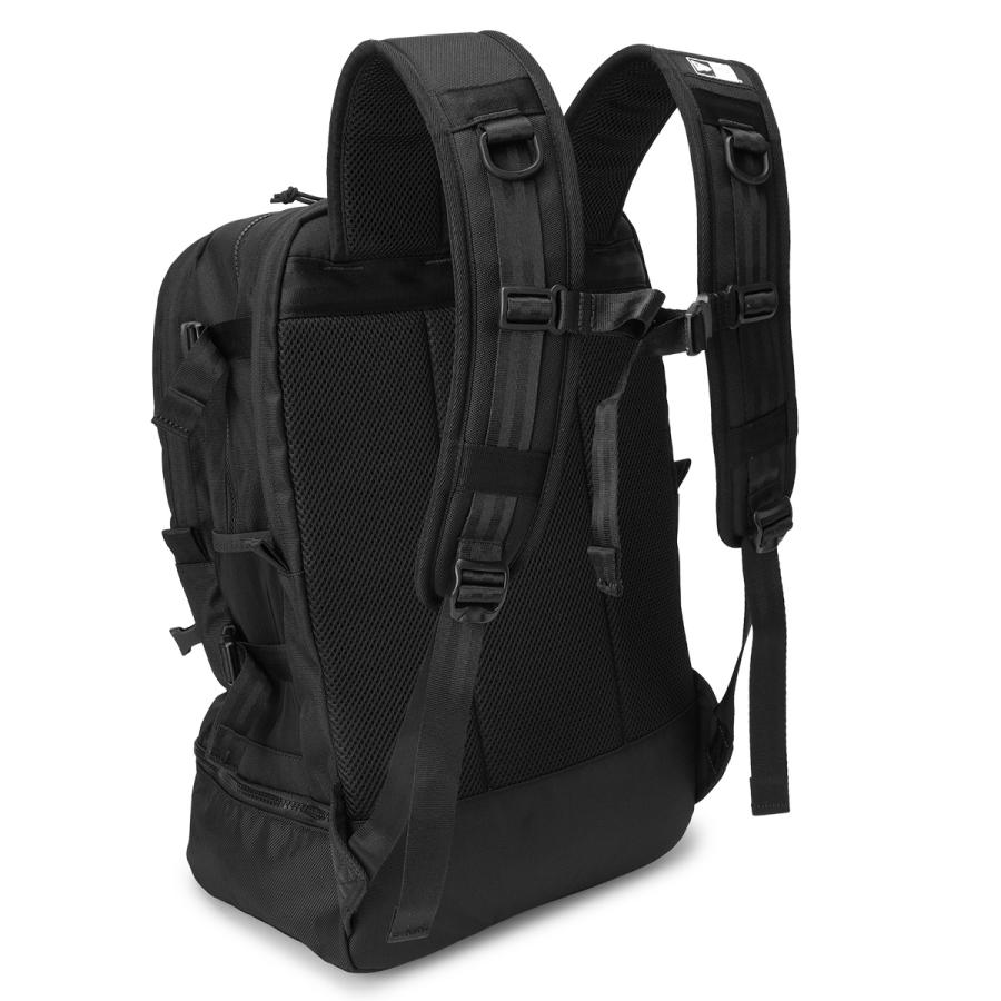 【RY】NEW ERA リュック 38L CLUB PACK 美品 黒 RY】NEW ERA リュック 38L CLUB PACK 美品 黒 NEW ERA（ニューエラ