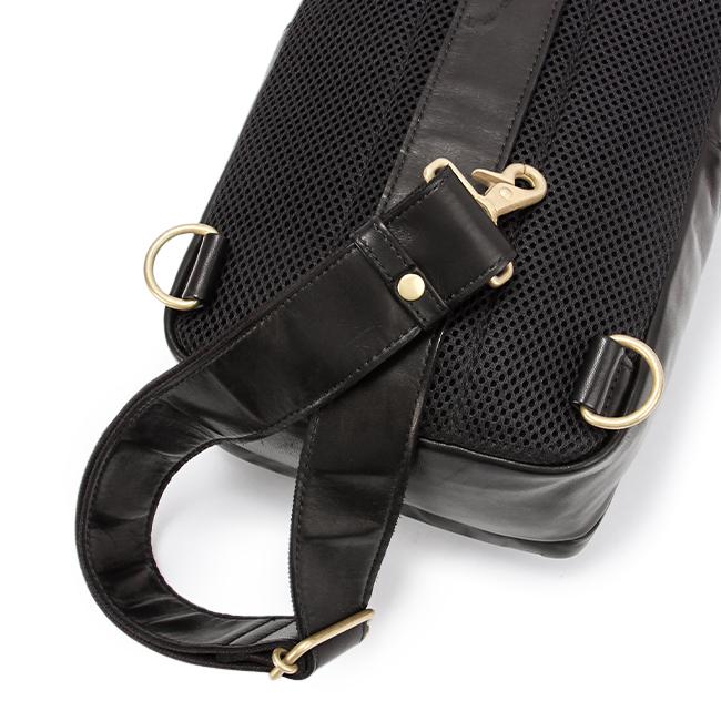 Dakota ダコタ ショルダーバッグ 黒 ブラック DAKOTA(ダコタ) / ショルダーバッグ/レザー/BLK/無地 | 中古品の販売