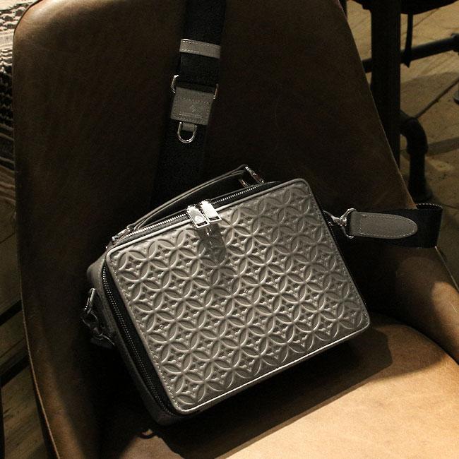 最大51% 2/11限定 ドレステリア ショルダーバッグ メンズ レディース ブランド レザー 本革 軽量 横型 斜めがけ ミニ DRESSTERIOR ウェルシュ 864103 在庫限り | DRESSTERIOR | 18