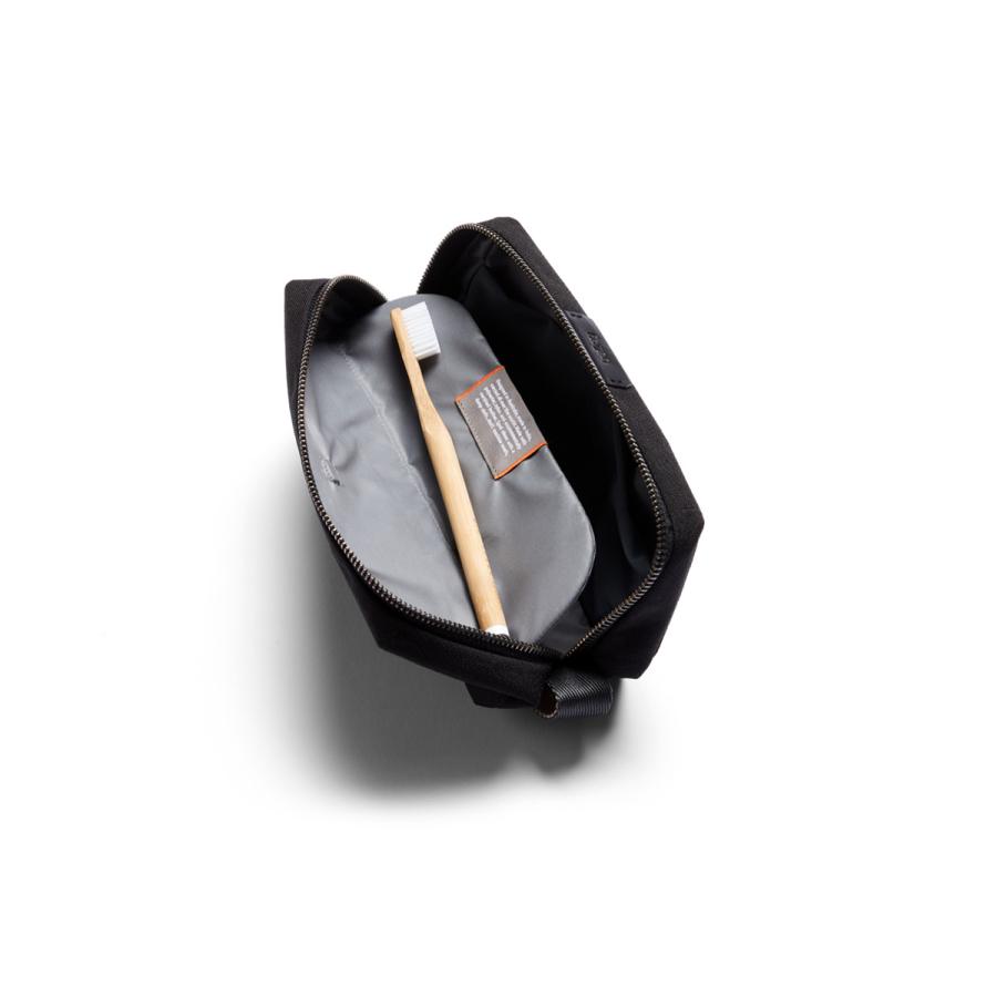 最大44% 3/22まで Bellroy Toiletry Kit ベルロイ トイレタリーキット トラベルポーチ メンズ レディース ブランド 軽量 化粧ポーチ 洗面ポーチ EDKA 3年保証 | Bellroy | 10