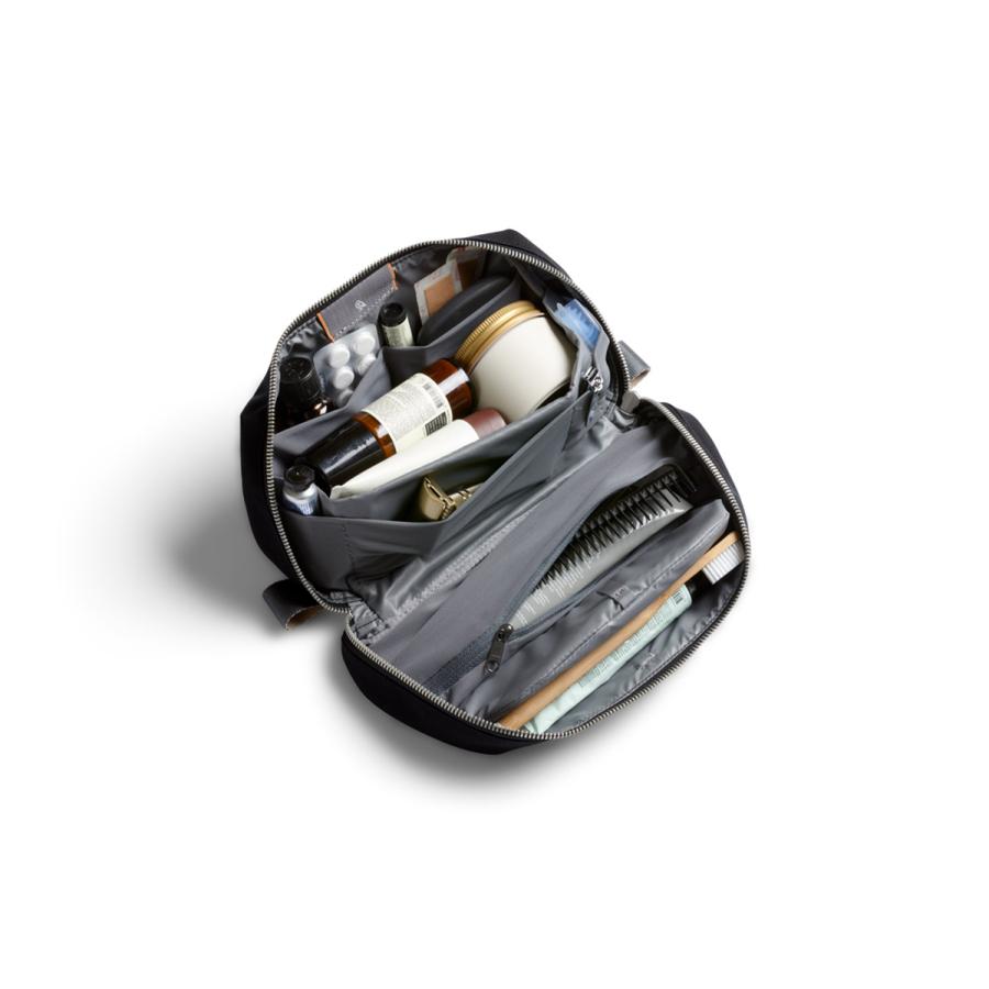 最大41% 3/25限定 Bellroy Toiletry Kit Plus ベルロイ トイレタリーキットプラス トラベルポーチ Lサイズ 軽量 旅行 化粧ポーチ 洗面ポーチ EDKC 3年保証 | Bellroy | 09