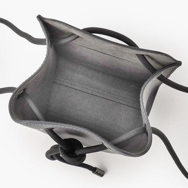 最大51% 2/17まで FARO ファーロ ショルダーバッグ ショルダーポーチ メンズ ブランド レザー 本革 軽量 小さめ イタリア製 2.2L Calma F2331B502 在庫限り | FARO | 10