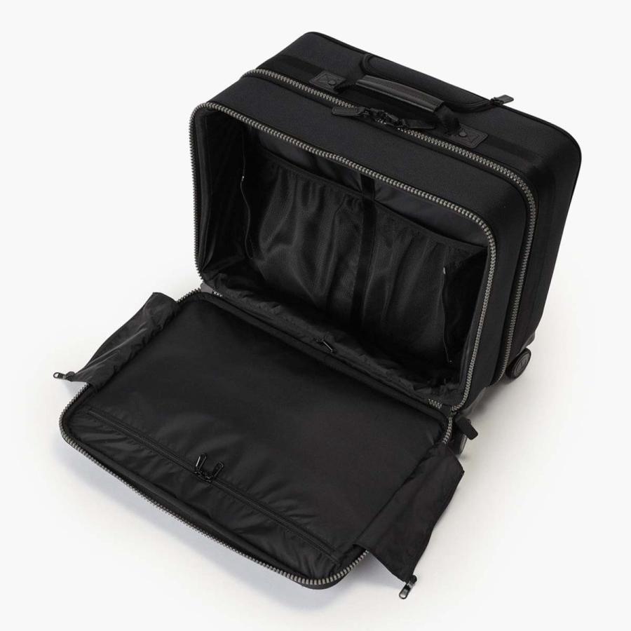 BRIEFING ブリーフィング フュージョン キャリーケース 機内