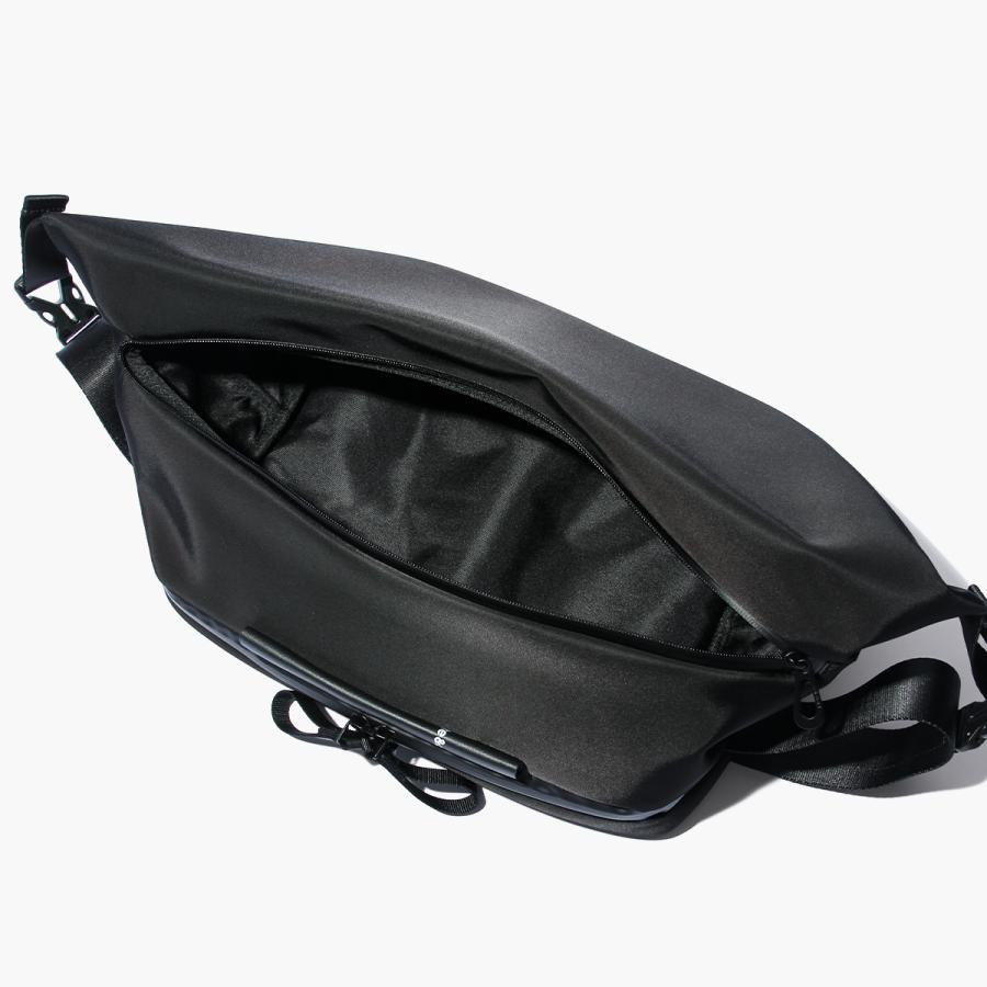 コートエシエル レザー　ウエストバッグ Cote&Ciel コートエシエル ウエストバッグ ボディバッグ