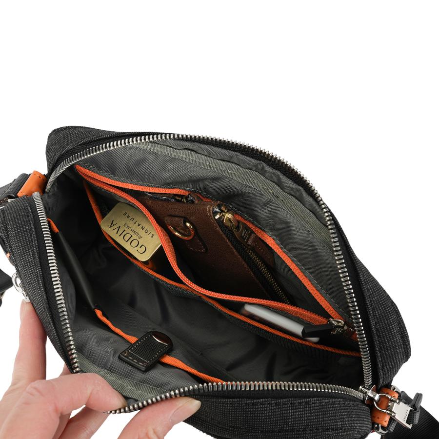 最大49% 9/9限定 IS/IT イズイット ニードル ミニショルダーバッグ 横型 カラビナ付き ISIT NEEDLE 927112 | IS/IT | 10