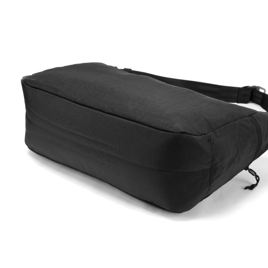 クローム インダストリーズ ニュースペーパー メッセンジャーバッグ 26L B4 ブラック CHROME INDUSTRIES MESSENGER BJ015 | CHROME | 14