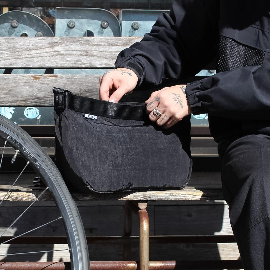 Chrome Industries メッセンジャーバッグ 黒 CTZ 24L EG EDITION(シーティーゼット 24L エンジニアド