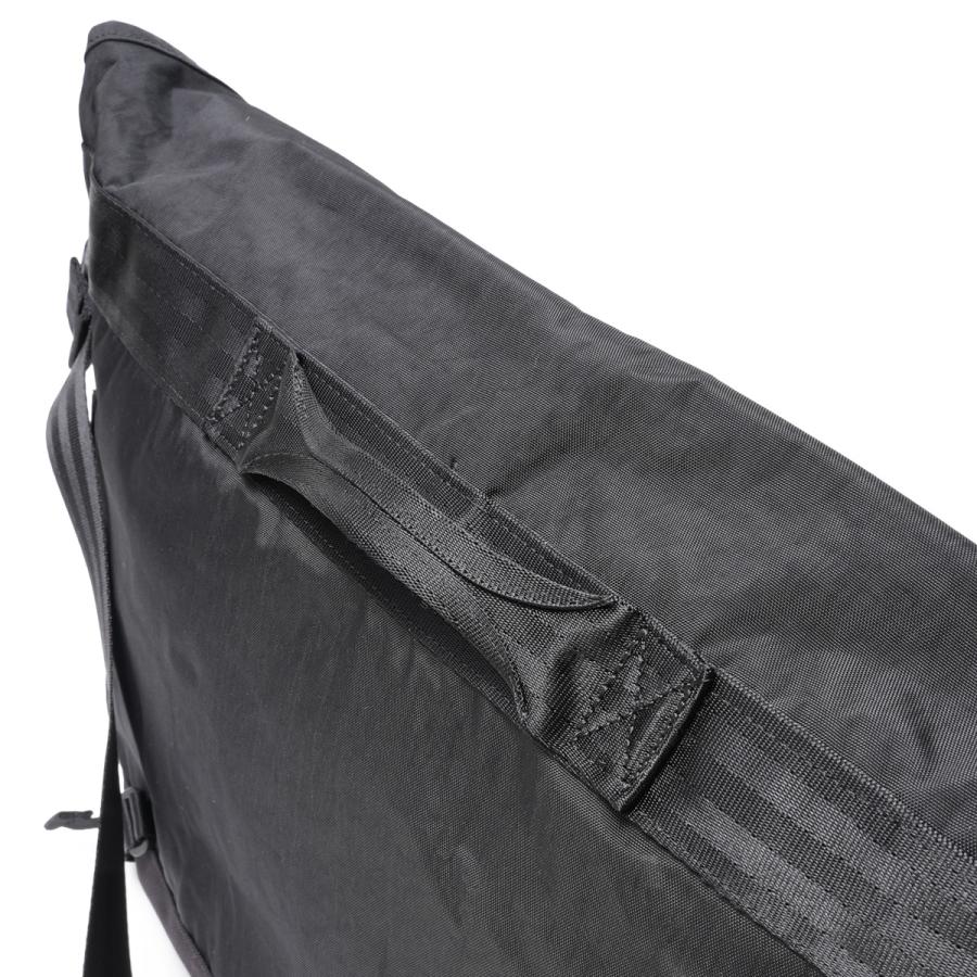 最大50% 4/15限定 クローム インダストリーズ クーリエ メッセンジャーバッグ 20L B4 ブラッククリンクル CHROME INDUSTRIES COURIER JP241 | CHROME | 16