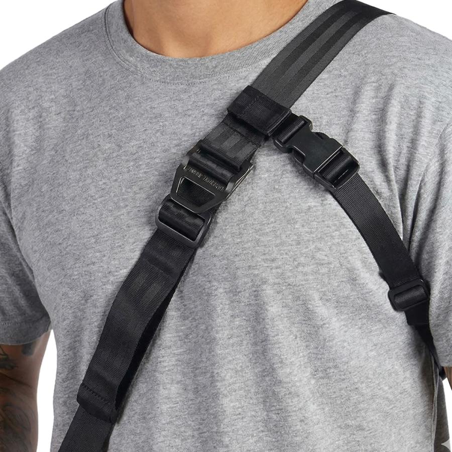 最大42% 8/30限定 クローム インダストリーズ クーリエ メッセンジャーバッグ 20L B4 ブラッククリンクル CHROME INDUSTRIES COURIER JP241 | CHROME | 18