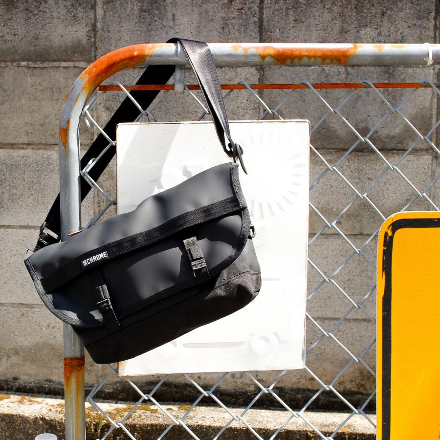 最大53% 3/1まで 新商品/クローム/CHROME INDUSTRIES/COURIER FLAP MSNGR 6L/メッセンジャーバッグ/防水/耐水/6L【jp242-sp】 | CHROME | 07