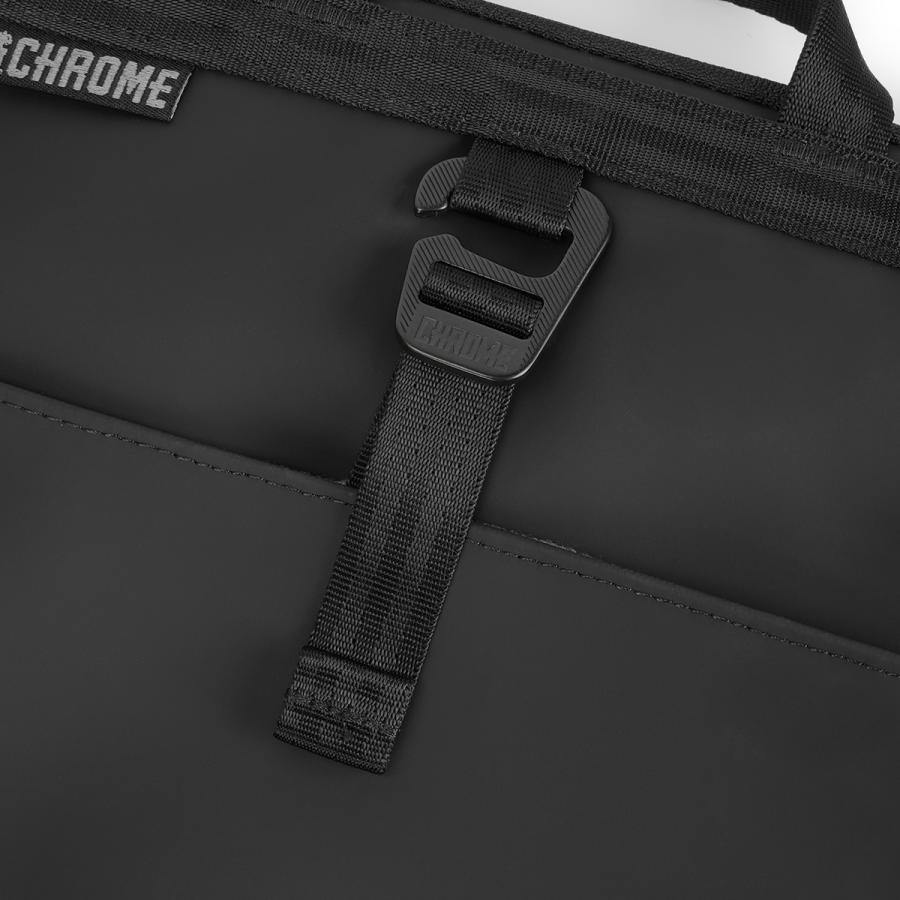最大50% 8/25限定 クローム インダストリーズ ラップトップバッグ 縦型 マットブラック CHROME INDUSTRIES JP245 | CHROME | 09