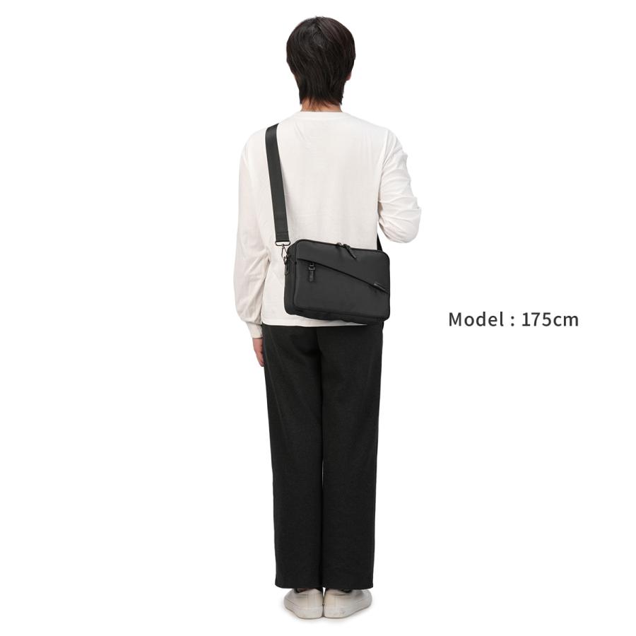最大51% 9/15限定 コムサ・メン オブリック ショルダーバッグ B5 軽量 メンズ ブランド COMME CA MEN OBLIQUE LCM 07136 | COMME CA MEN | 05