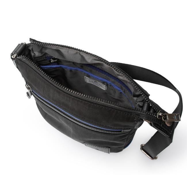 LANVIN en Bleu ランバンオンブルー バッグ ショルダーバッグ