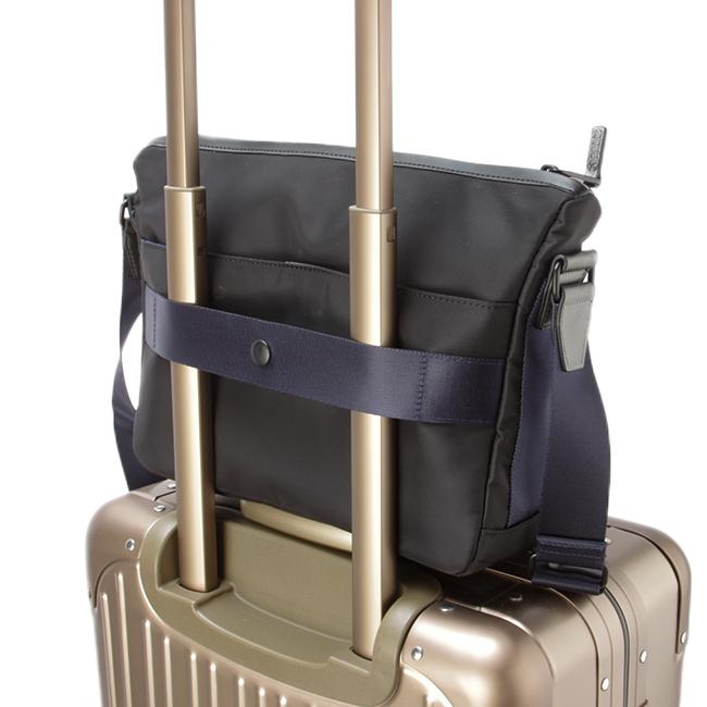 最大53% 3/1まで ランバンオンブルー バッグ ショルダーバッグ メンズ ブランド 斜めがけ 撥水 防水 LANVIN en Bleu 541102 | LANVIN en Bleu | 17