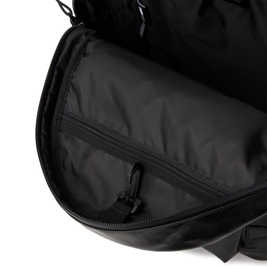 最大44% 3/22まで NEW ERA ニューエラ リュック ライトパック シンセティックレザー ブラック メンズ レディース ブランド 軽量 大容量 通学 27L 14750898 | NEW ERA | 10