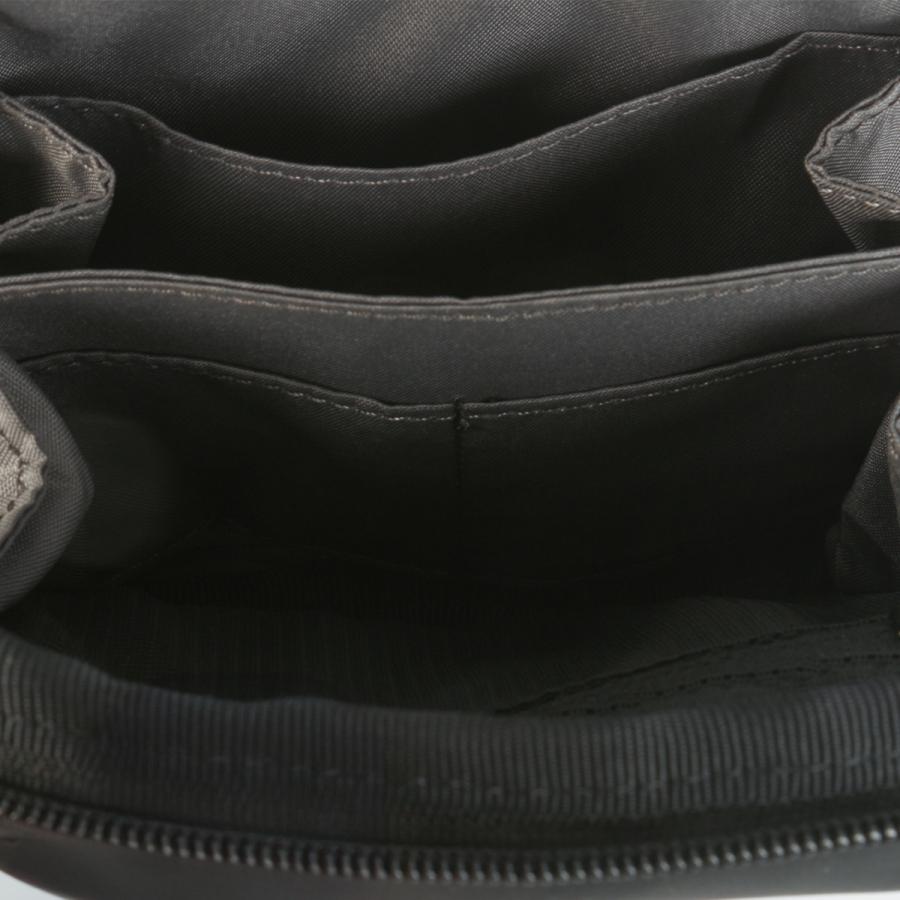 最大42% 3/30限定 クローム インダストリーズ パックポーチ ショルダーポーチ 縦型 2L マットブラック CHROME INDUSTRIES JP244 BJ010 | CHROME | 15