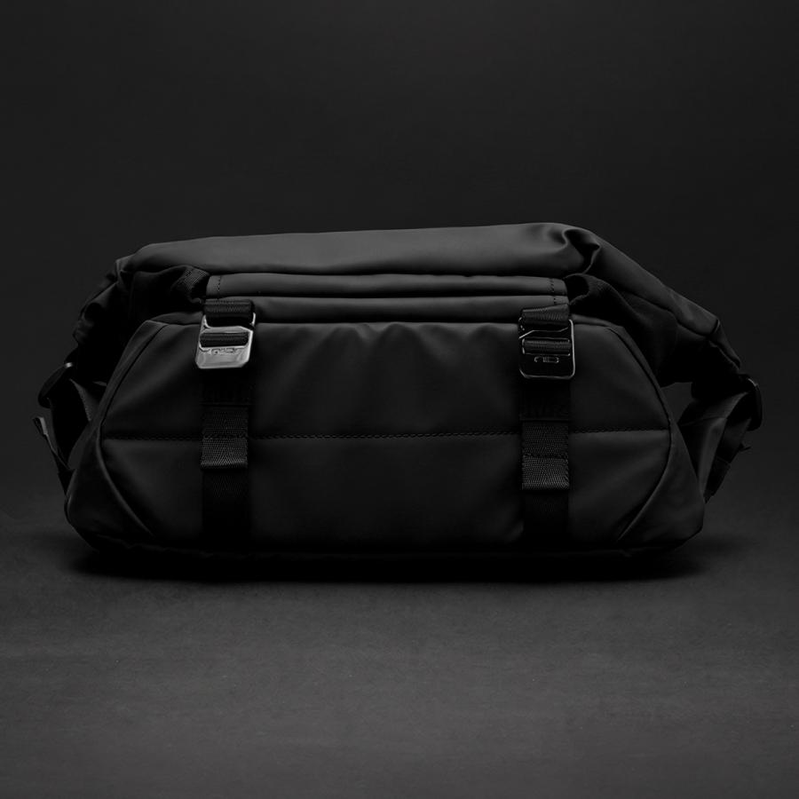 【未使用品】NIID R1 メンズ ショルダーバック NIID 最大42% 8/16限定 NIID R1 ニード バッグ ボディバッグ