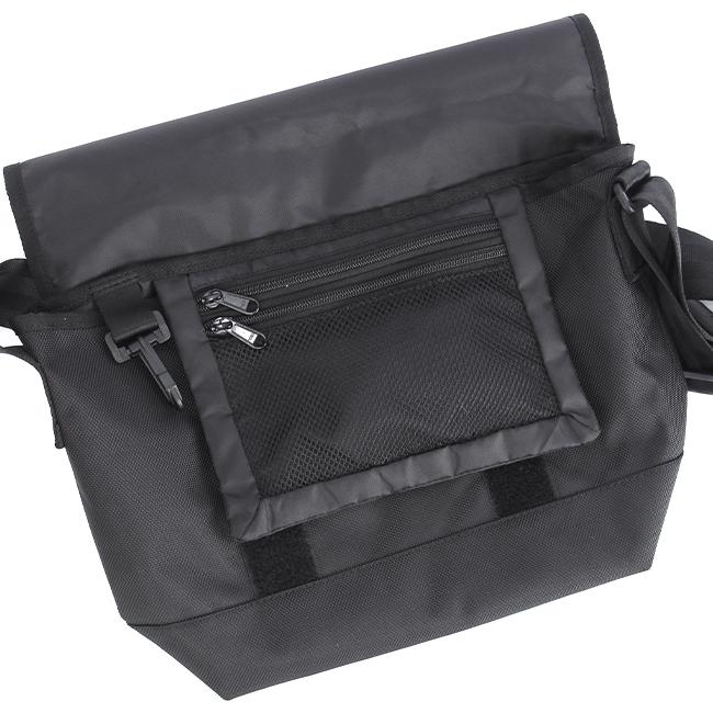 最大41% 12/25限定 NEW ERA ニューエラ ショルダーバッグ メンズ レディース ブランド 斜めがけ 軽量 黒 メッセンジャーバッグ 9L 14521321 | NEW ERA | 12