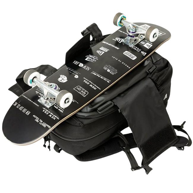 NEW ERA（ニューエラ） 最大51% 1/18限定 リュック 33L 大容量 軽量