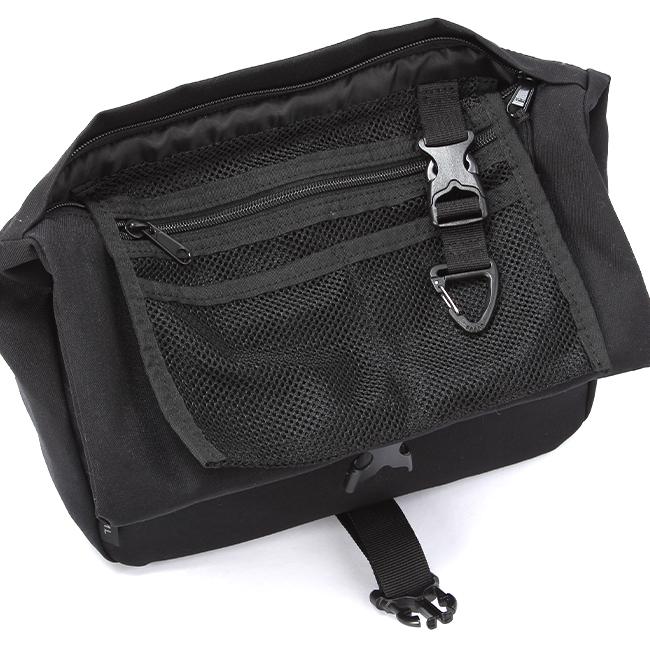 【希少】90s ISSEY MIYAKE メッセンジャーバッグ 　新品未使用 SML 最大56% 11/30まで ショルダーバッグ メッセンジャーバッグ メンズ