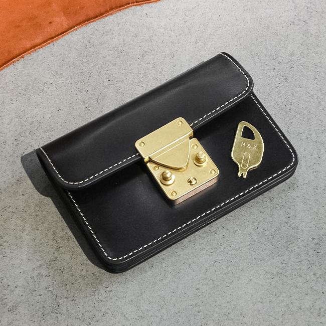 SLOW ミニウォレット ネックウォレット コードバン レザー SO877P SLOW ミニウォレット ネックウォレット コードバン レザー SO877P