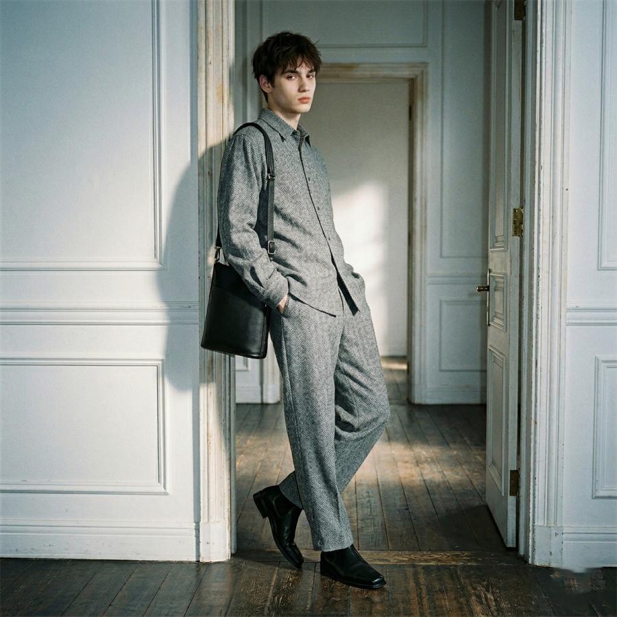 最大44% 4/17から エルゴポック トリヨンラグーン ミニマルショルダーバッグ B5 縦型 本革 シュリンクレザー 日本製 HERGOPOCH TL-SL | HERGOPOCH | 03