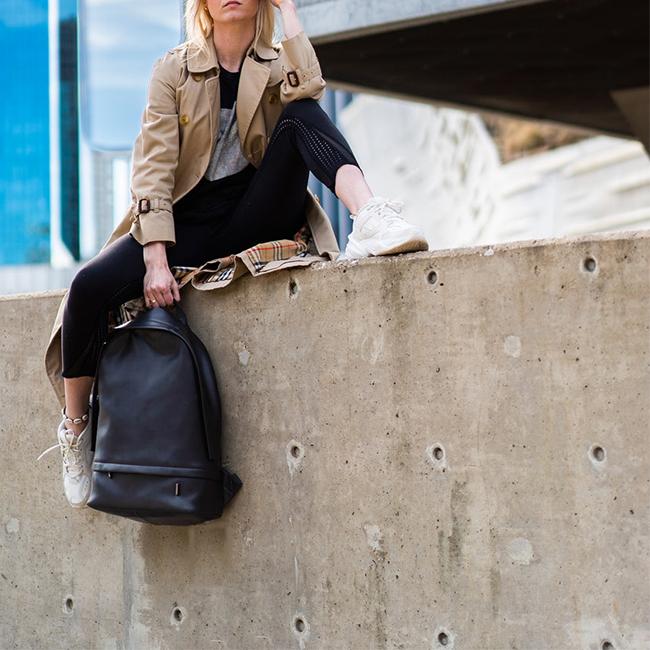 TSOG レザーバックパック 美品 最大49% 8/1限定 TSOG ティーエスオージー リュック メンズ