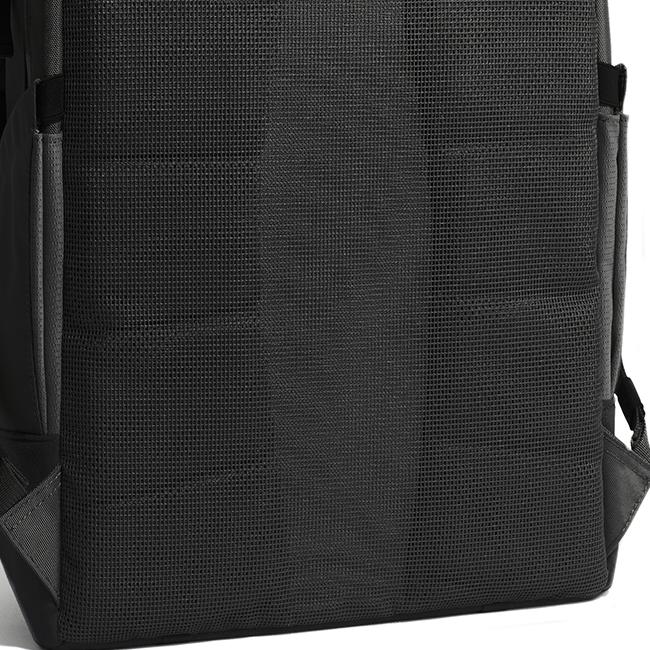 UNTRACK 最大51% 1/13限定 アントラック リュック バックパック S