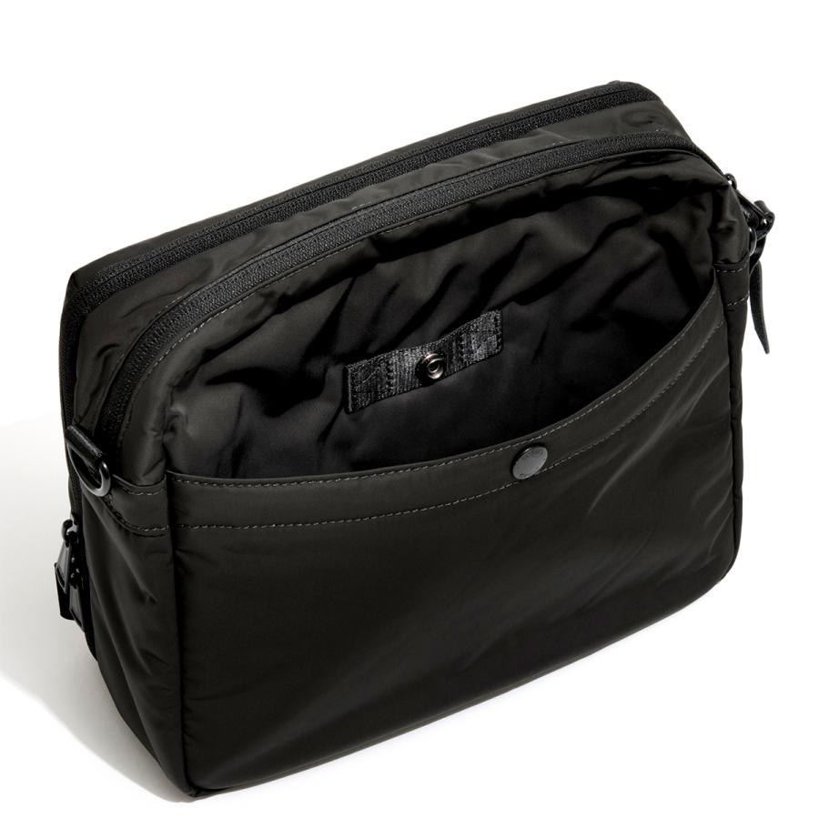 UNTRACK 最大51% 1/11限定 アントラック ショルダーバッグ メンズ