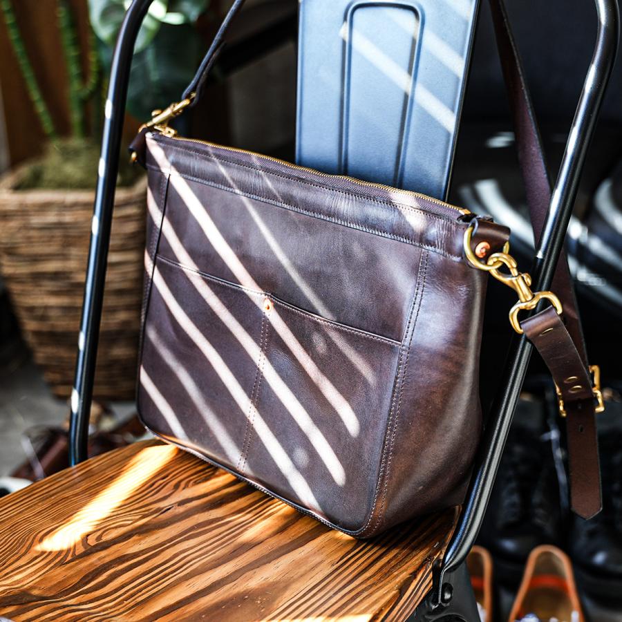 最大53% 3/1まで ヴァスコ オールドオイル ショルダーバッグ A4 本革 真鍮 日本製 vasco OLD OIL VS-312L | vasco | 12