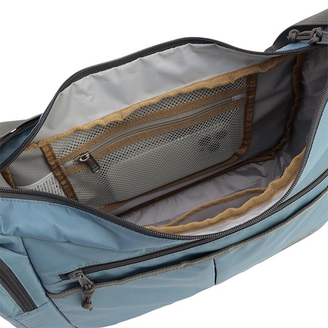 最大42% 3/27限定 コールマン ショルダーバッグ メンズ レディース ブランド 大容量 軽量 舟形 斜めがけ ボトルクーラーポケット ウォーカー Coleman walker | Coleman | 24