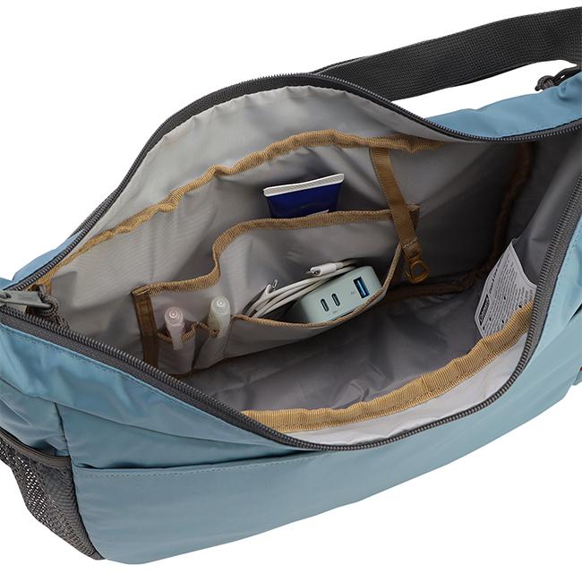 最大42% 12/28限定 コールマン ショルダーバッグ メンズ レディース ブランド 大容量 軽量 舟形 斜めがけ ボトルクーラーポケット ウォーカー Coleman walker | Coleman | 25