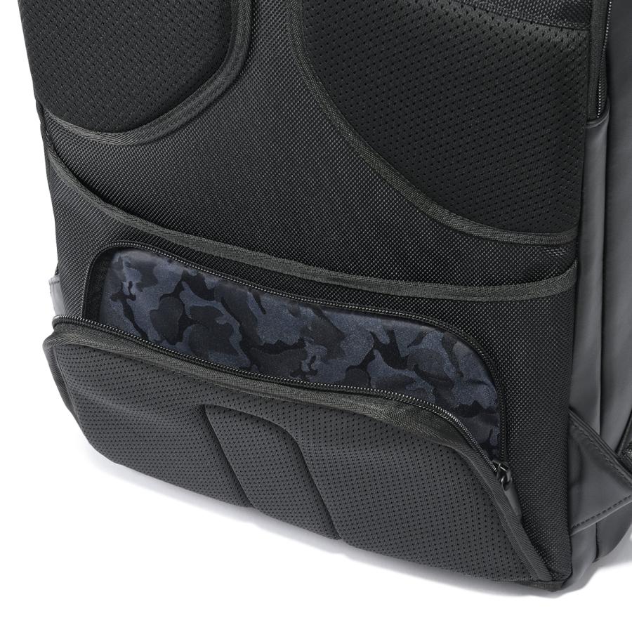 ゼロハリバートン HLCLarge Backpackロゴプレート黒【未使用品】 ゼロハリバートン HLCLarge Backpackロゴプレート黒【未使用品