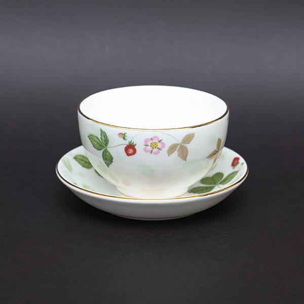 ウェッジウッド ワイルドストロベリーパステル（グリーン） ジャパニーズティーカップ＆プチトレイ | WEDGWOOD