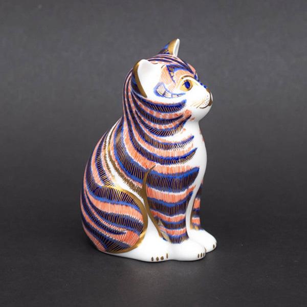 ロイヤル・クラウン・ダービー ペーパーウェイト お座りする仔猫 |  | 03