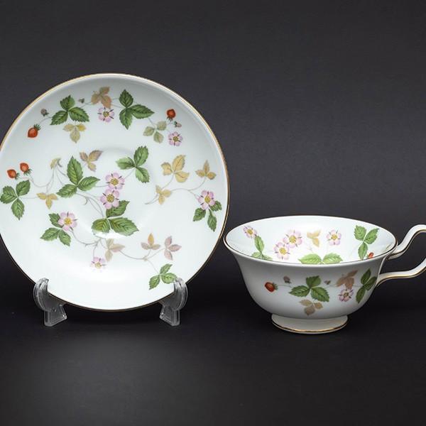 ウェッジウッド ワイルドストロベリー ティーカップ＆ソーサー（ピオニー） | WEDGWOOD | 01