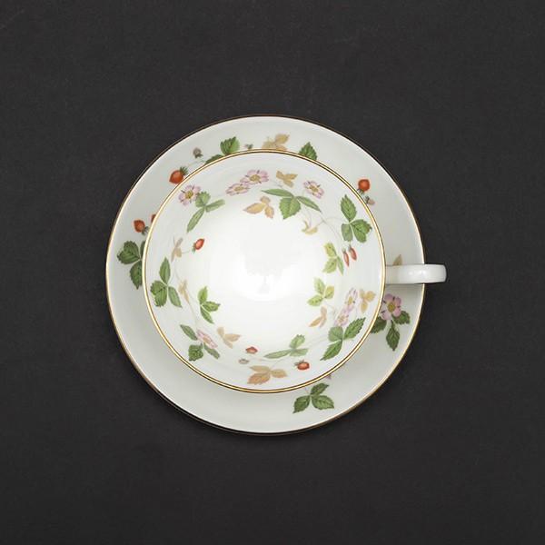 ウェッジウッド ワイルドストロベリー ティーカップ＆ソーサー（ピオニー） | WEDGWOOD | 02