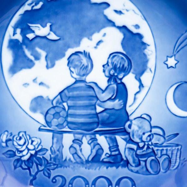 ロイヤル・コペンハーゲン ミレニアムプレート（2000年）箱なし | ROYAL COPENHAGEN | 01