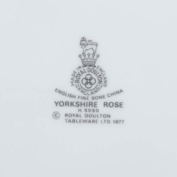 ROYAL DOULTON（ロイヤルドルトン） ヨークシャーローズ 17cmプレート