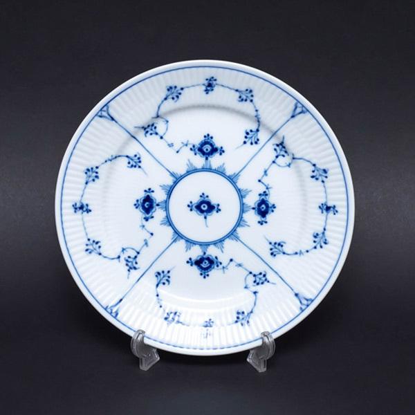 【美品】ロイヤルコペンハーゲン ブルーフルーテッド プレイン 1級品 Amazon｜【正規輸入品】ロイヤルコペンハーゲン ブルーフルーテッド