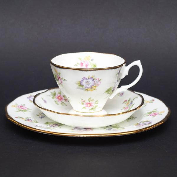 ロイヤル・アルバート 100周年記念コレクション（1920年） スプリングメドウ トリオ | Royal Albert