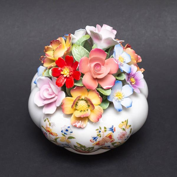 エインズレイ 陶花 置物 箱付き