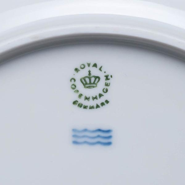 ホワイトフルーテッド ロイヤル・コペンハーゲン ホワイトフルーテッド