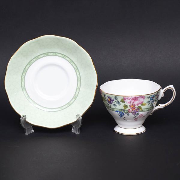 Royal Albert ロイヤル・アルバート ハーティントン ティーカップ