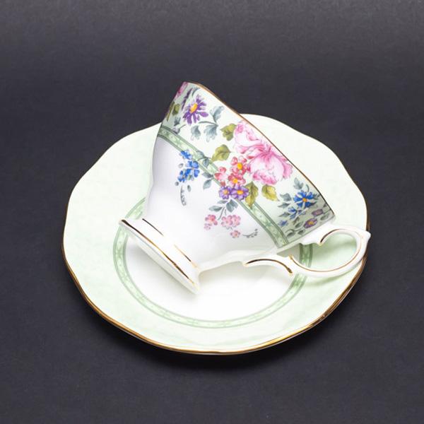 Royal Albert ロイヤル・アルバート ハーティントン ティーカップ