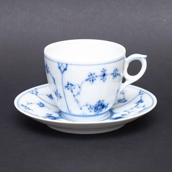 ロイヤル・コペンハーゲン ブルーフルーテッドプレイン コーヒーカップ＆ソーサー（180ml） / 3196 | ブルーフルーテッド