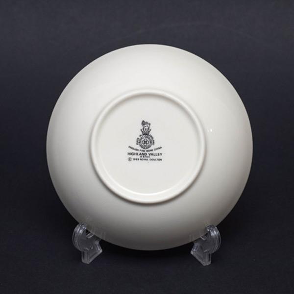 ロイヤルドルトン　ボウル 070158747108e.jpg